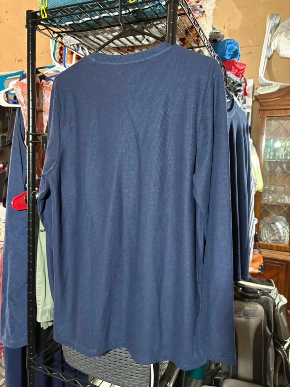Tommy Bahama Men's Long-Sleeve Crewneck Shirt in Navy Blue - Picture 4 of 4